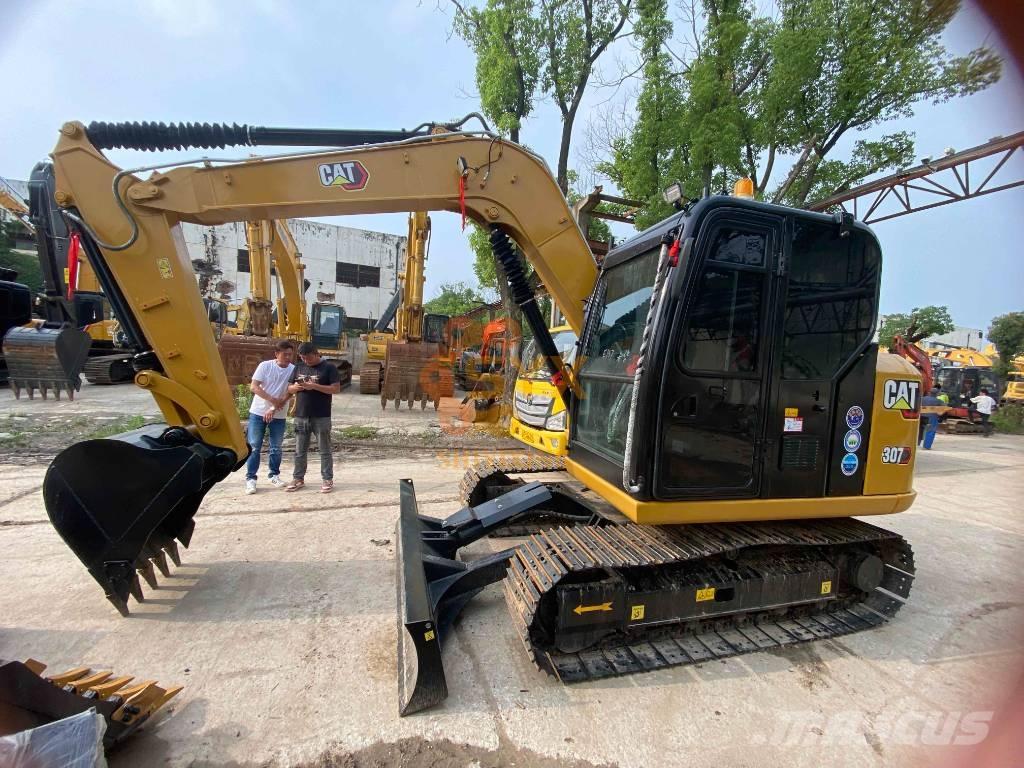 CAT 307 E Pelle sur chenilles
