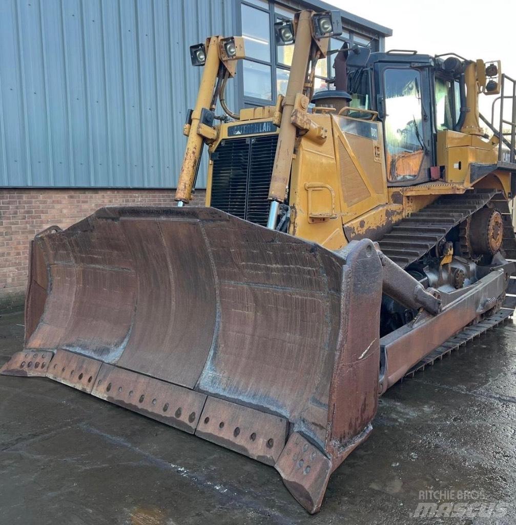 CAT D 8 T Bouteurs sur chenilles
