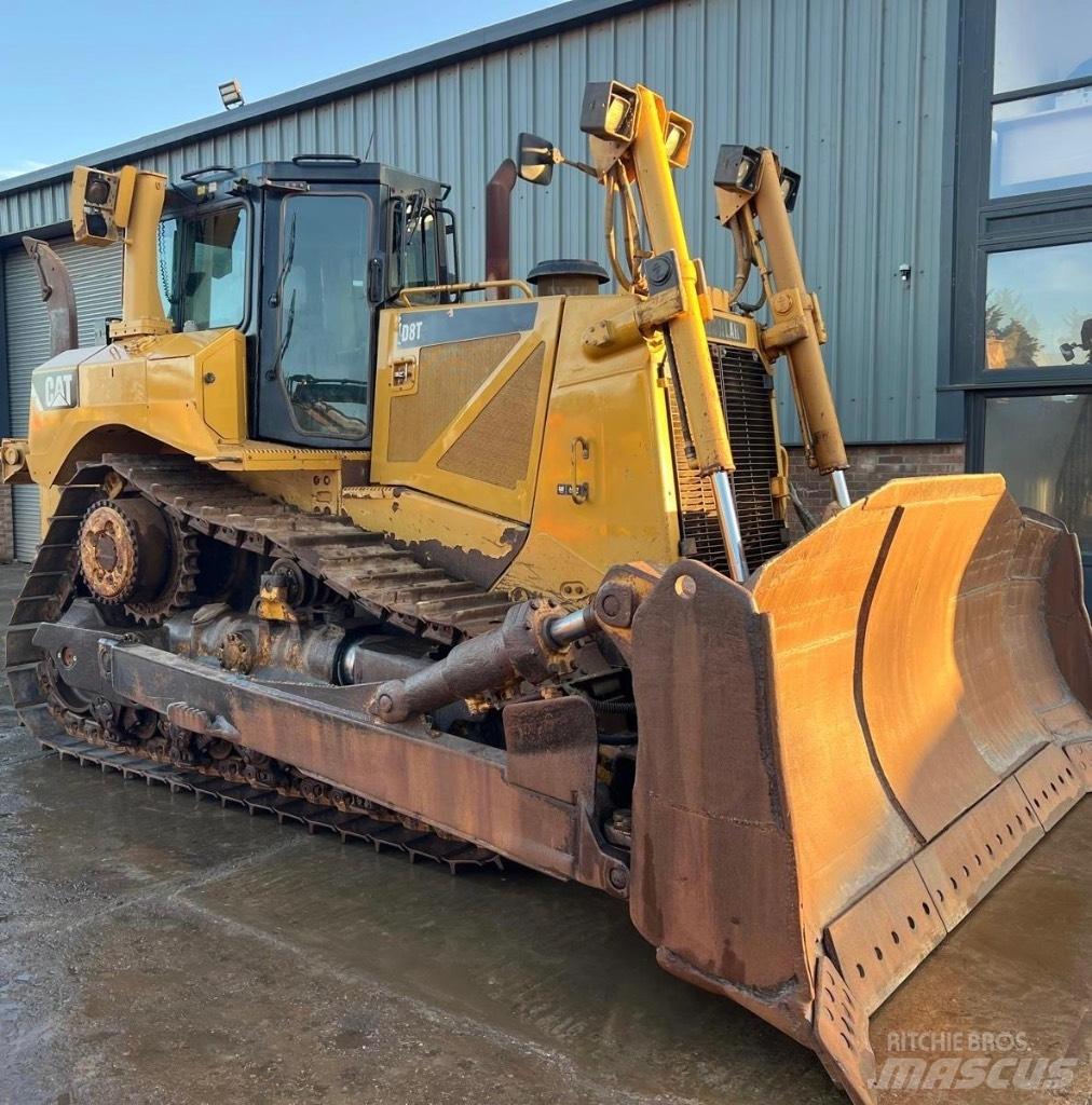 CAT D 8 T Bouteurs sur chenilles