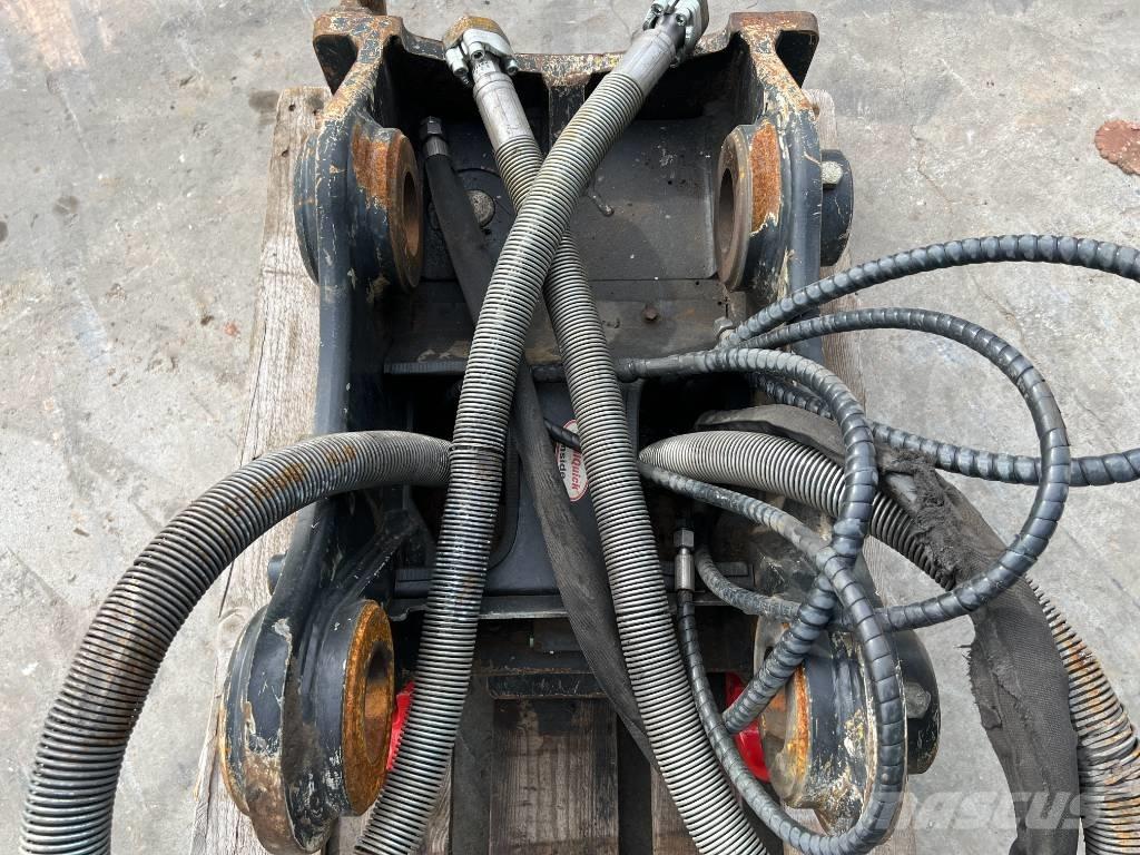 OilQuick OQ70/55 Attache rapide pour godet