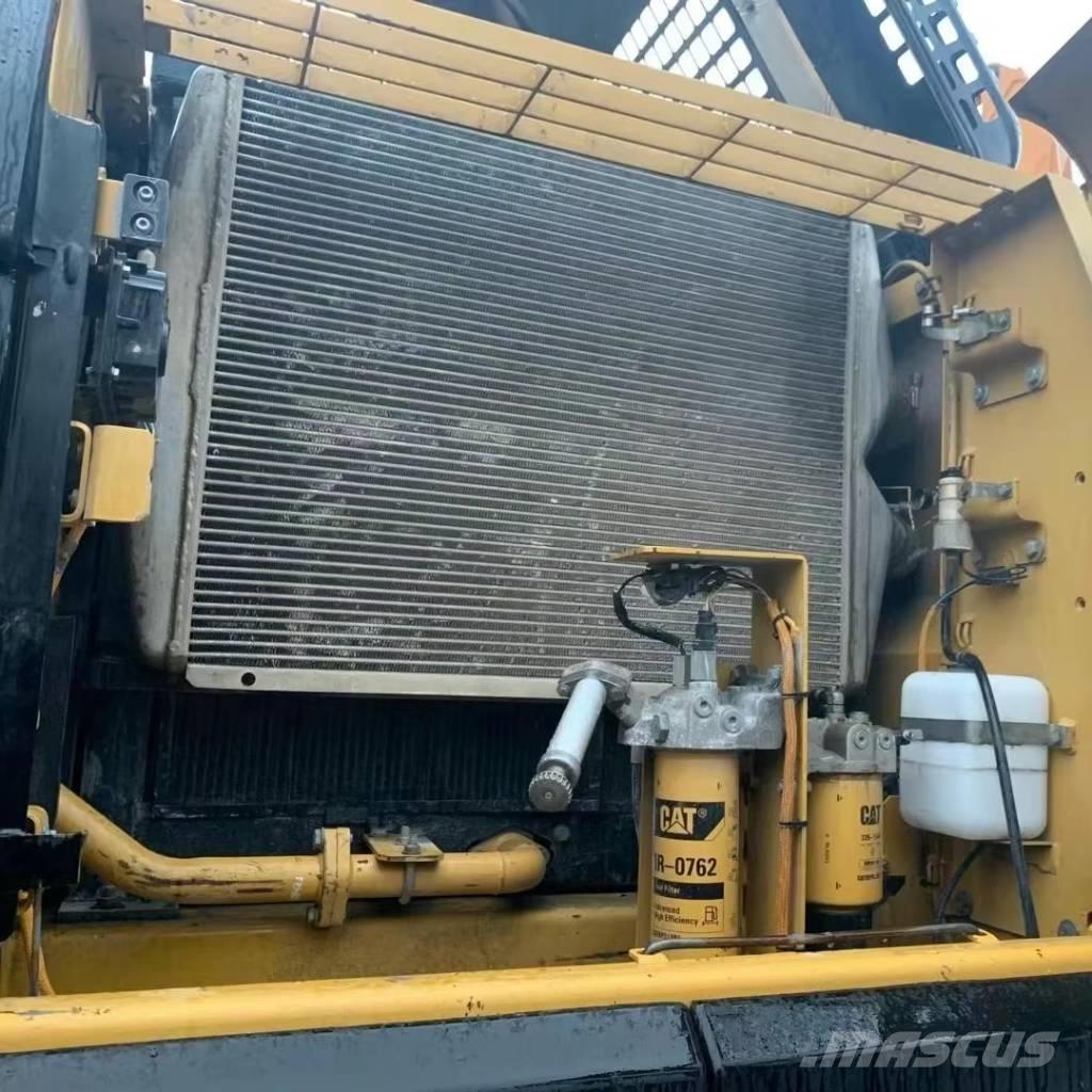 CAT 329 Pelle sur chenilles