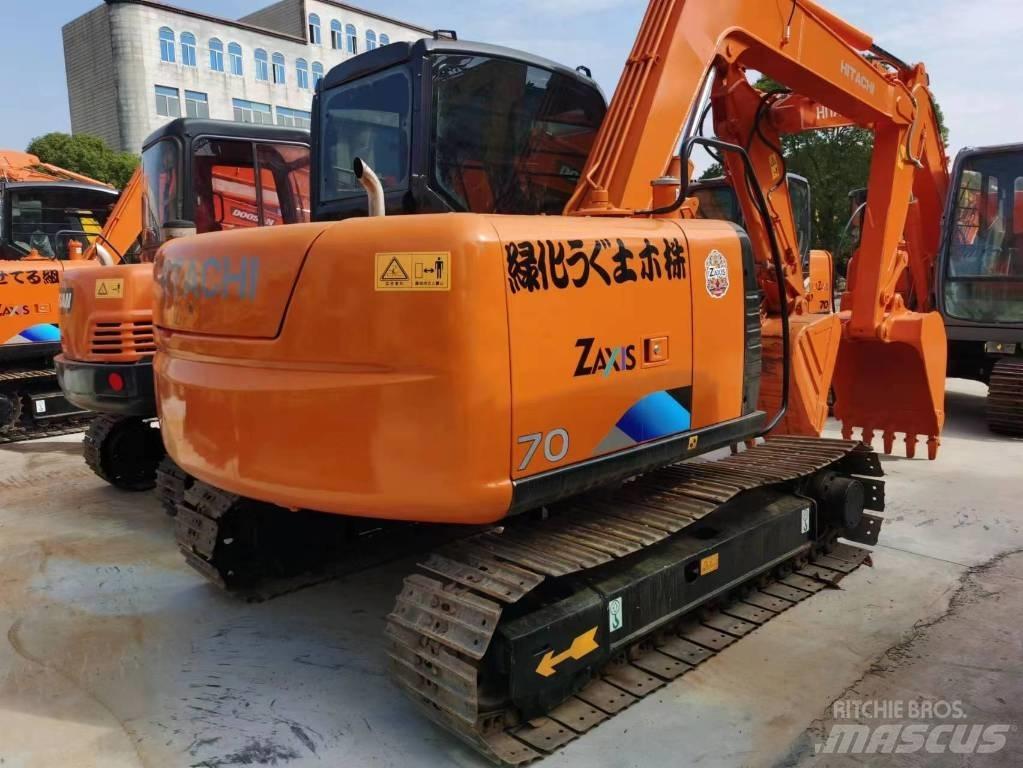 Hitachi ZX 70 Pelle sur chenilles