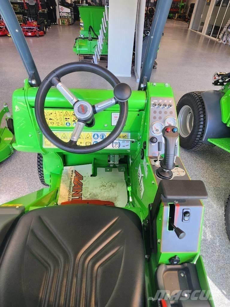 Avant 423 Chargeuse compacte