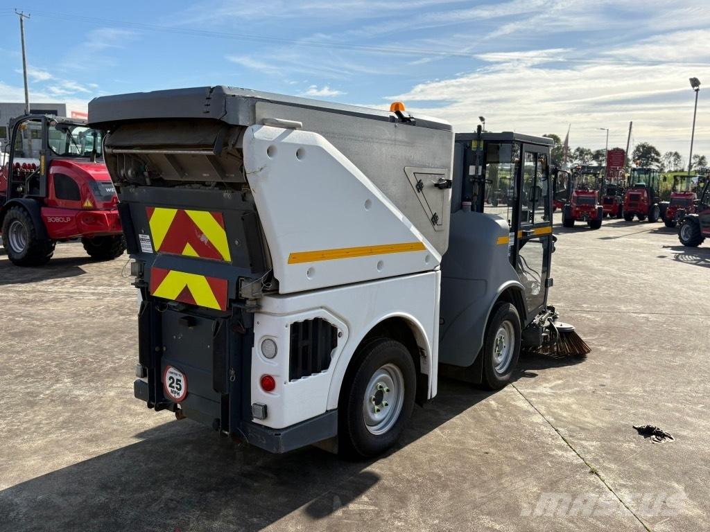 Hako 1600 1600 Utilitaire porte-outils