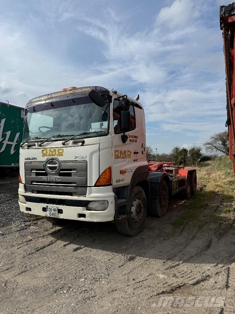Hino 700 Camion ampliroll