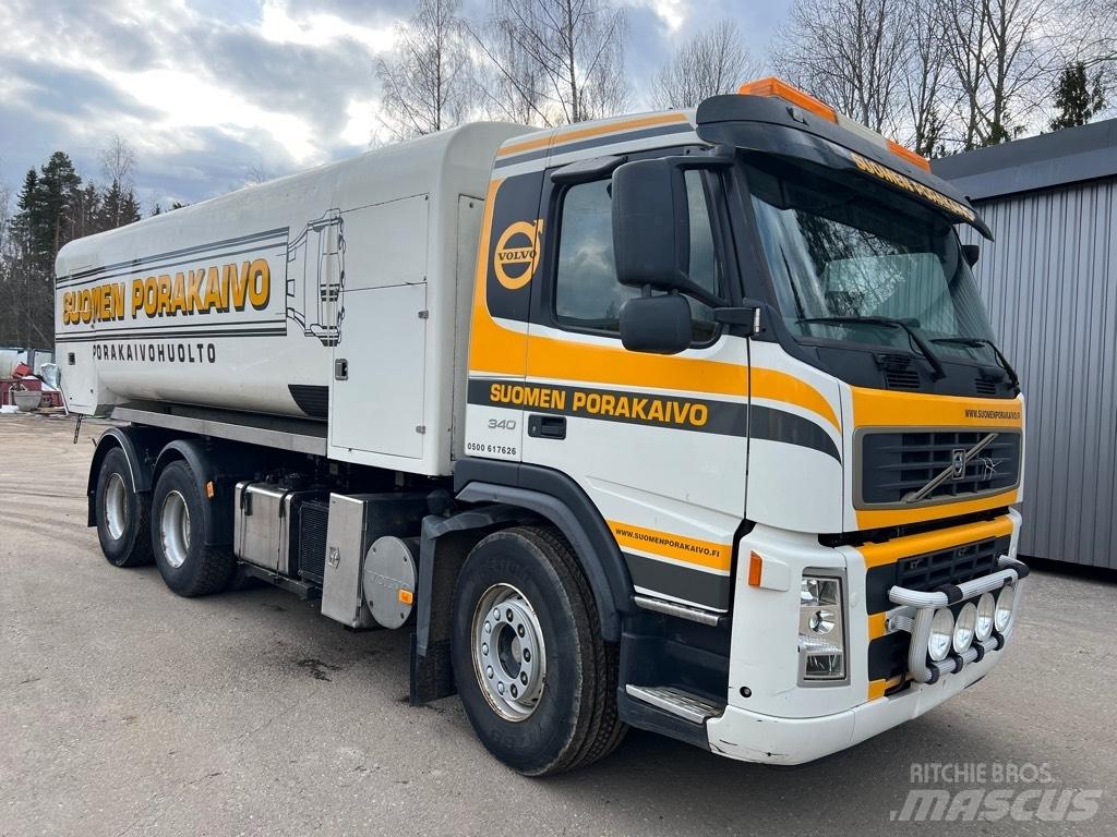 Volvo FM9 Camion aspirateur, Hydrocureur