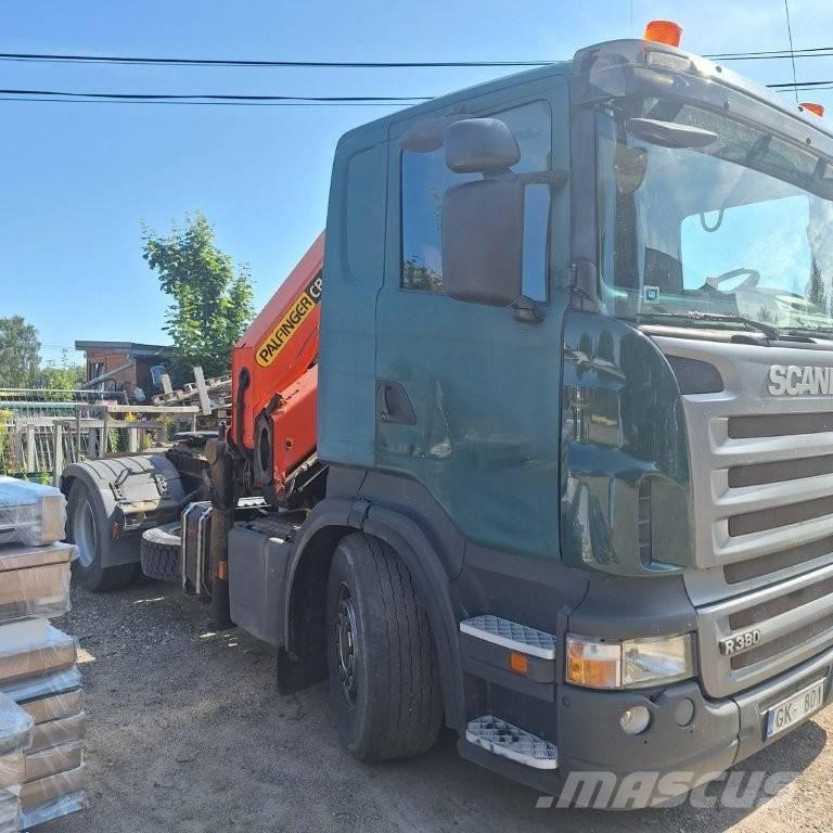 Scania R 380 Camion plateau ridelle avec grue