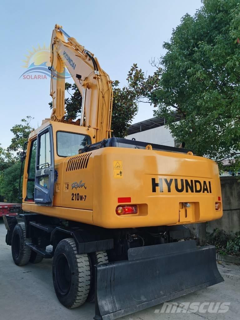 Hyundai robex 210w-7 Pelle sur pneus