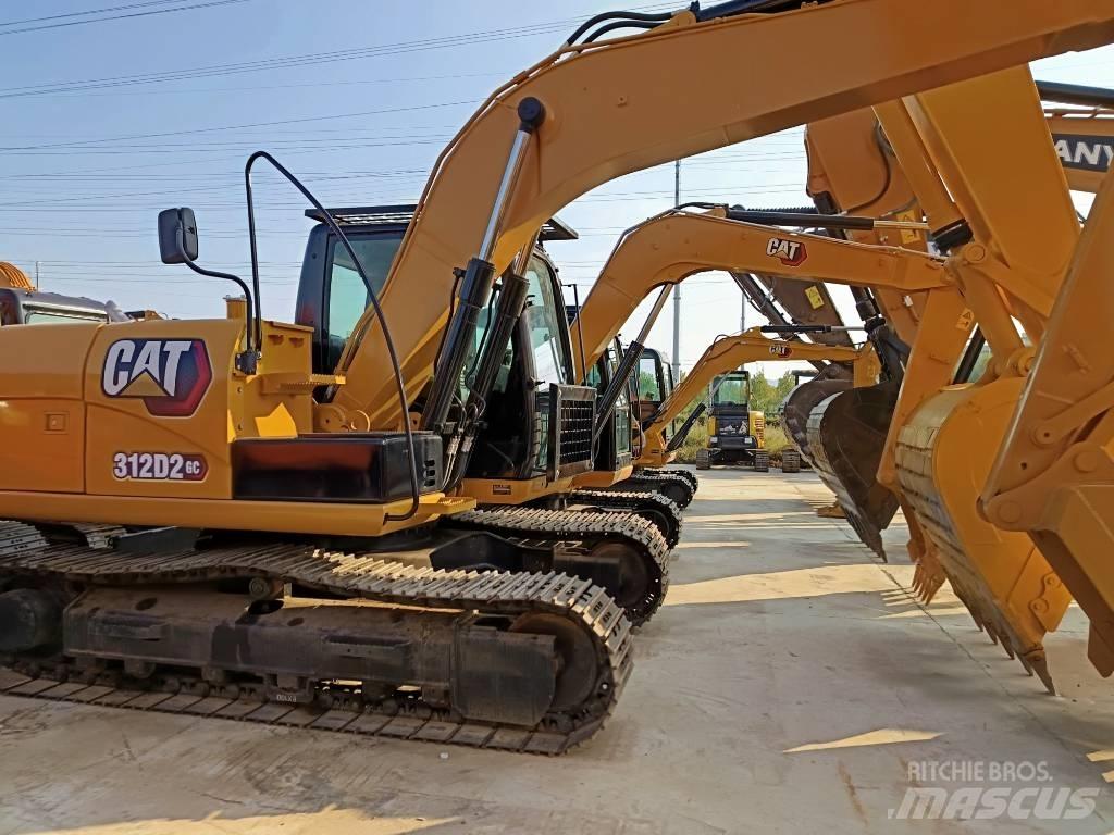 CAT 312 D2 Pelle sur chenilles