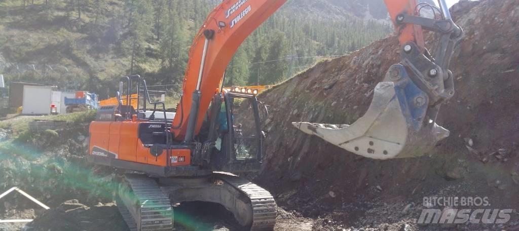 Doosan DX 235 Pelle sur chenilles