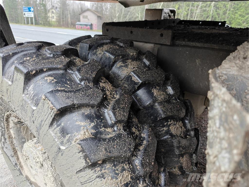 Doosan DX 210 W-7 Pelle sur pneus