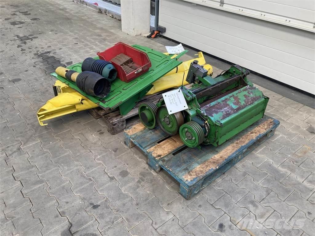 John Deere 8300 Ensileuse automotrice