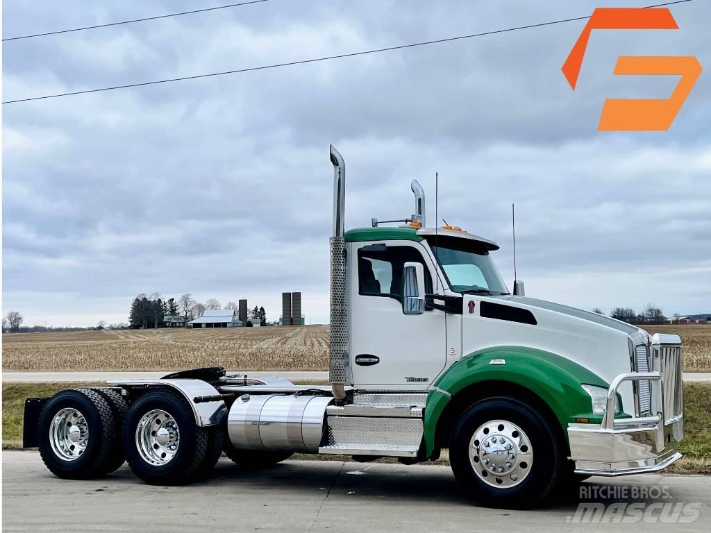 Kenworth T 880 Tracteur routier
