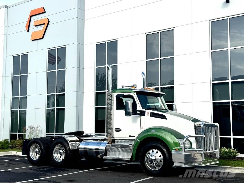 Kenworth T 880 Tracteur routier