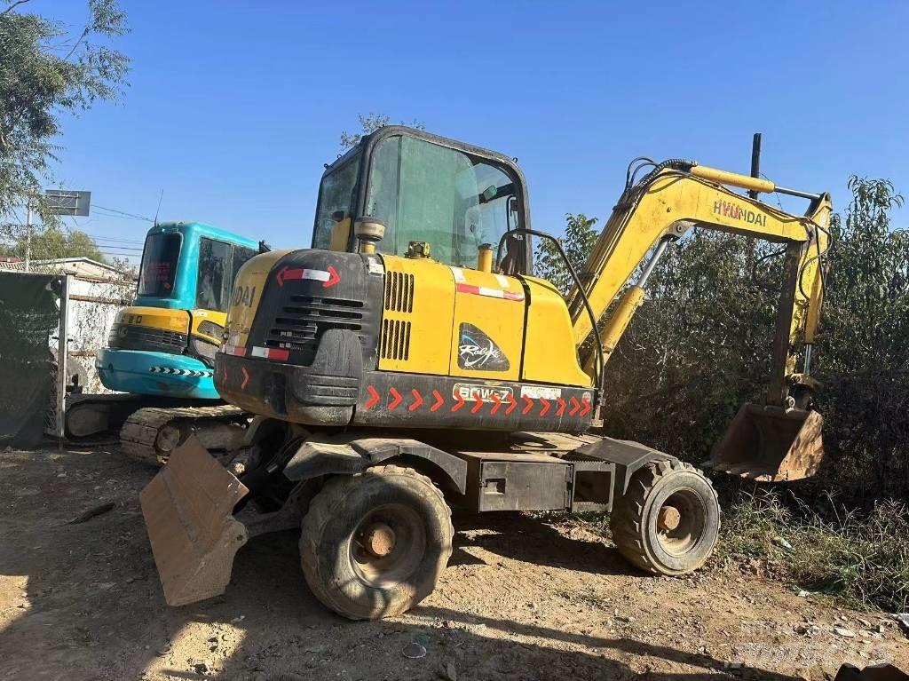 Hyundai R60W-7 Pelle sur chenilles