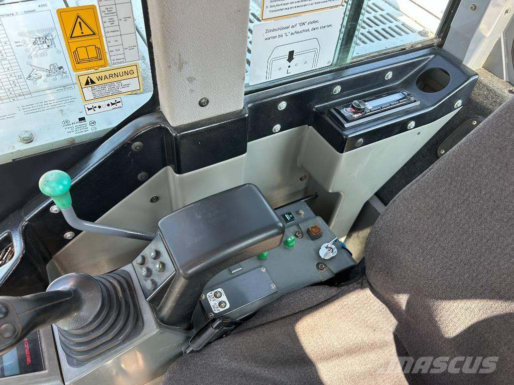 Takeuchi TB 1140 Pelle sur chenilles