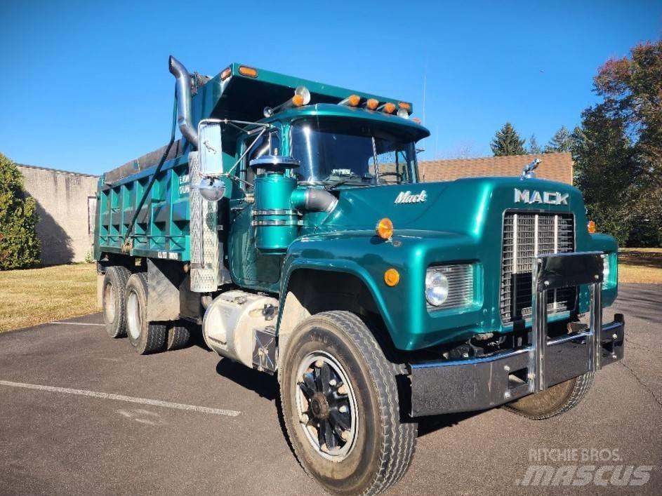 Mack 690S Camion benne