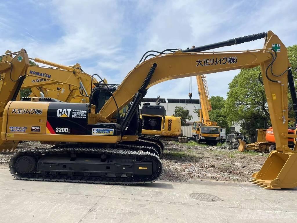 CAT 320 D2 Pelle sur chenilles
