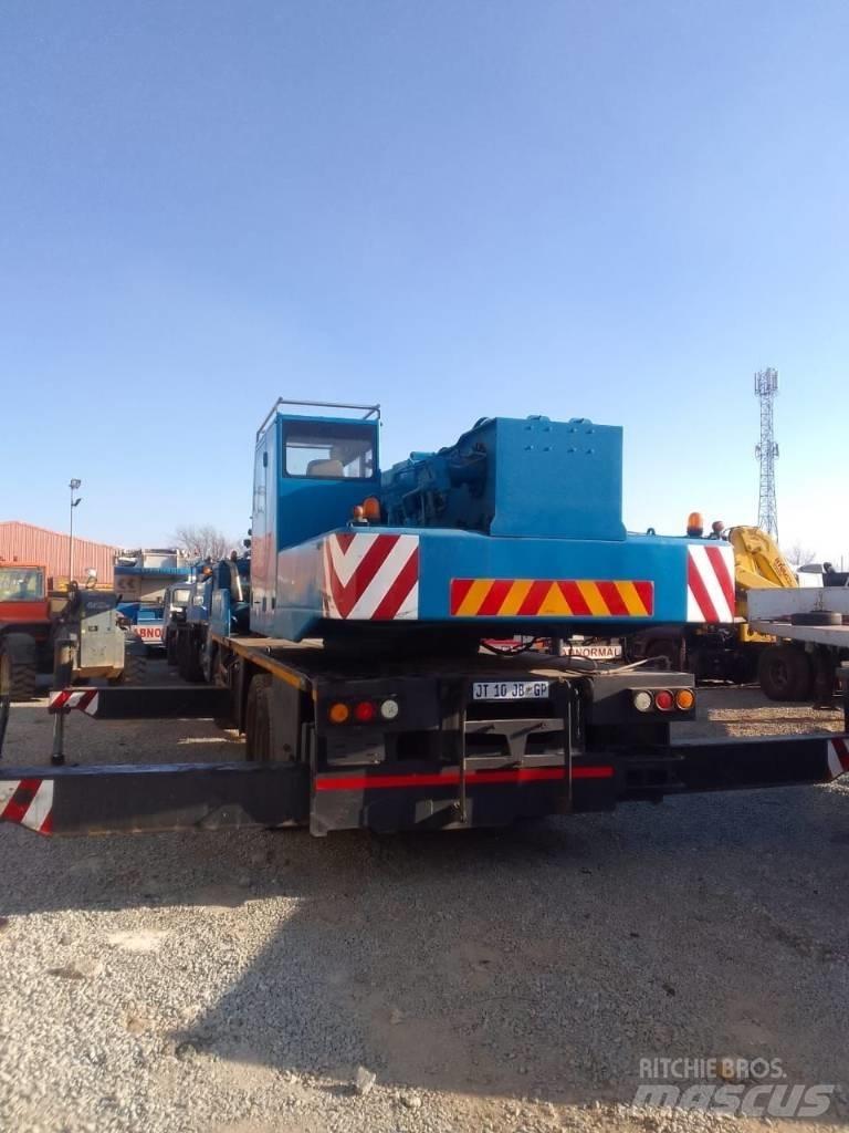Sany QY25C Grues tout terrain