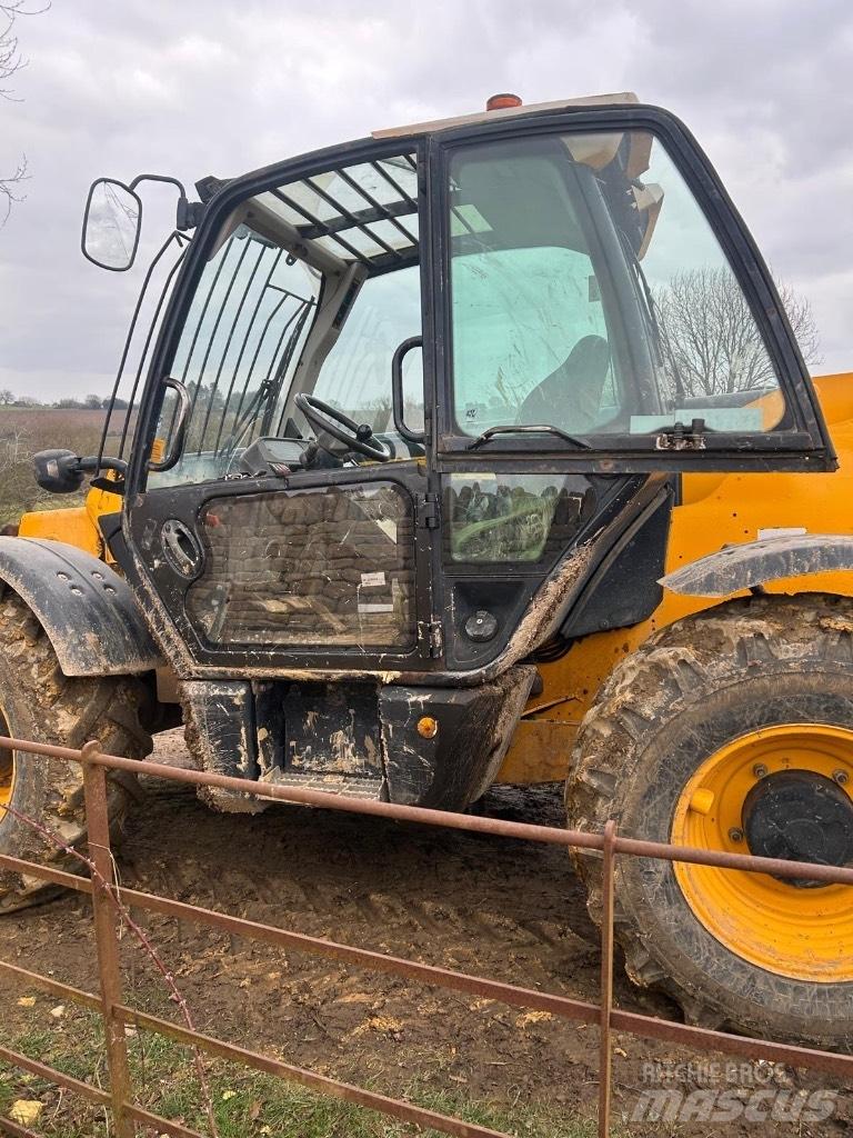 JCB 535-95 Pelle sur chenilles