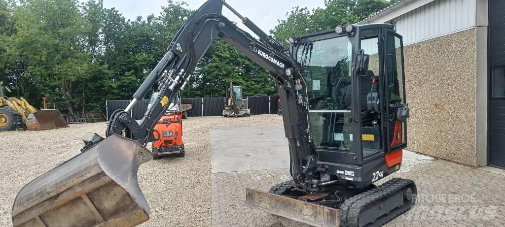 Eurocomach 22SR Mini pelle < 7t