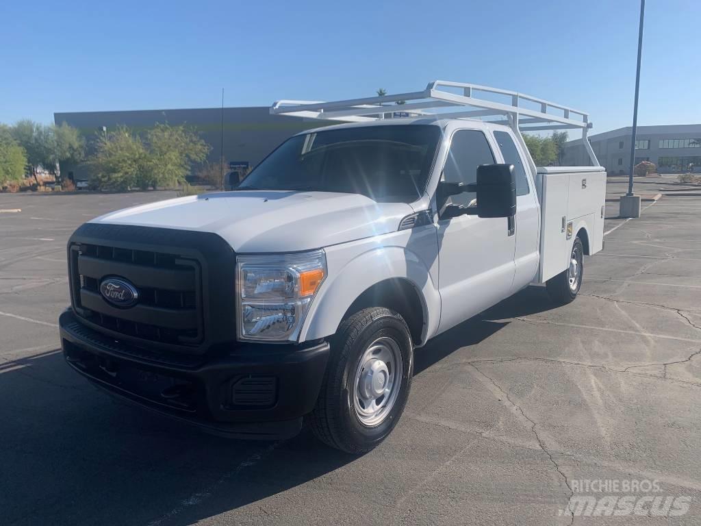 Ford F 350 Utilitaire benne