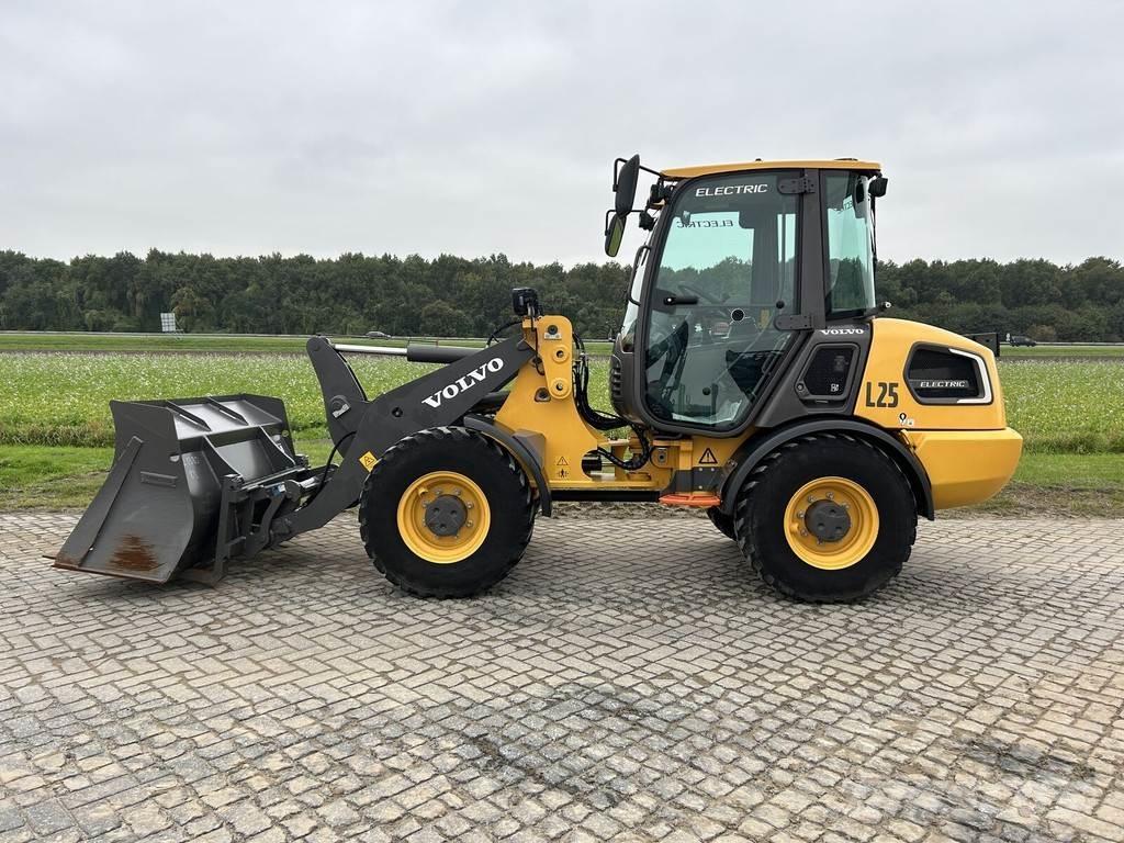 Volvo JL25HZ Chargeuse sur pneus