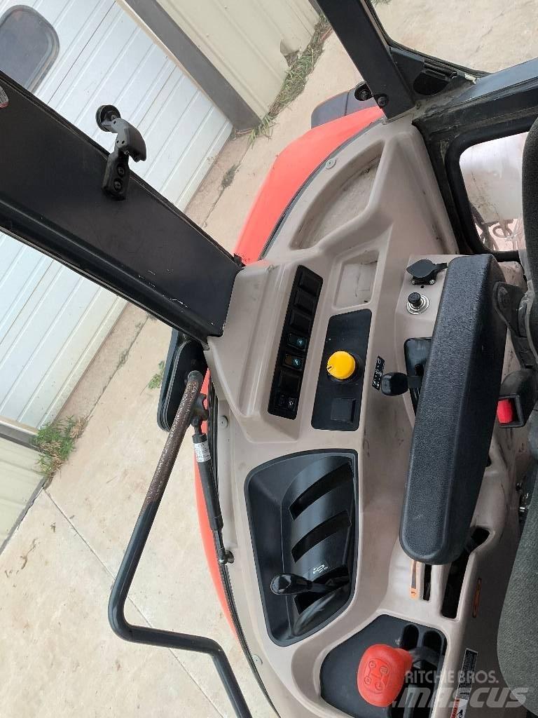 Kubota M 7060 Tracteur