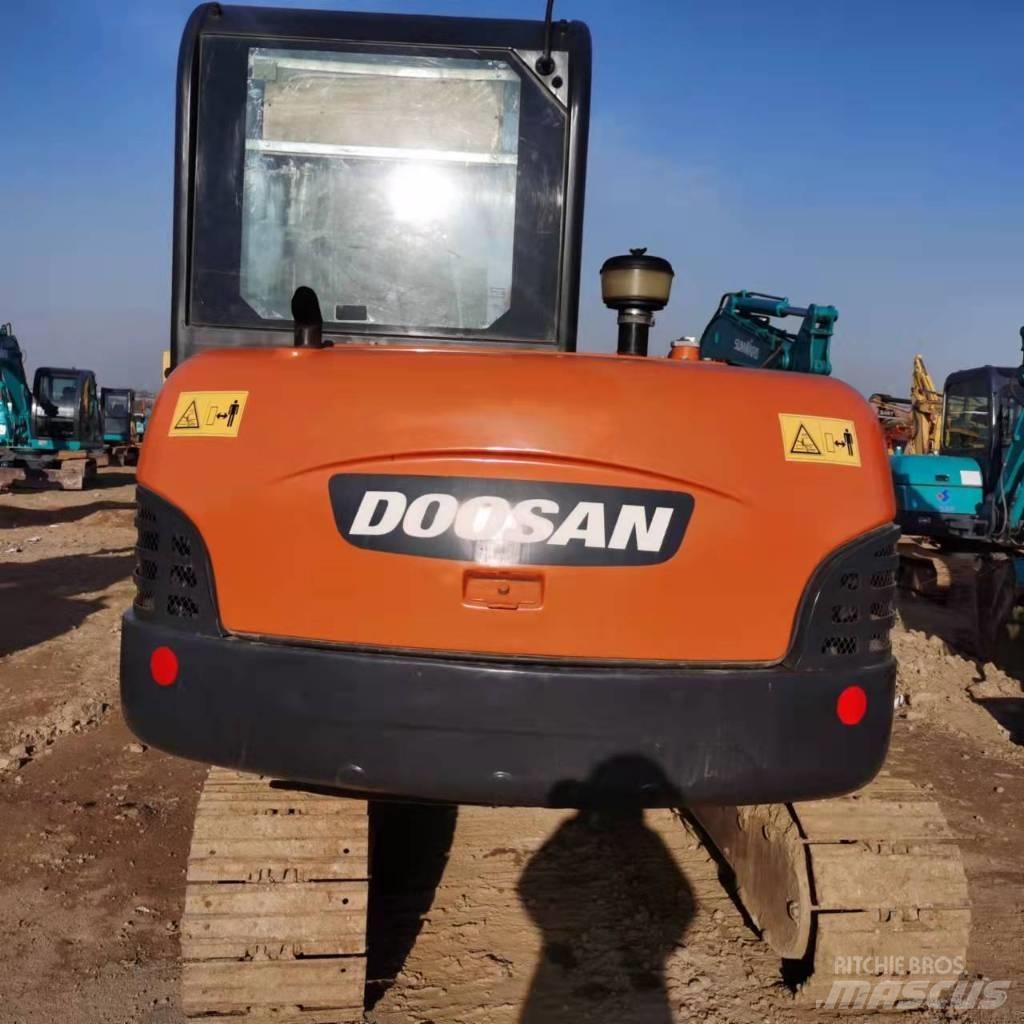 Doosan DH60-7 Pelle sur chenilles