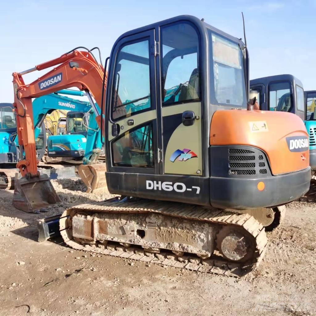 Doosan DH60-7 Pelle sur chenilles