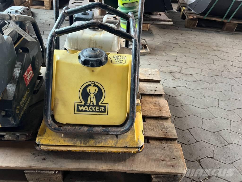 Bomag BVP 18/45 Plaque vibrante
