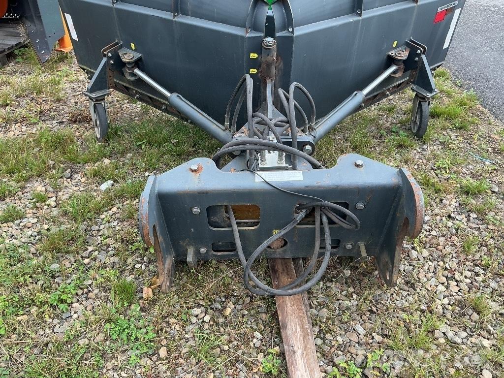 Kovaco Nivelaura 320 Chasse neige