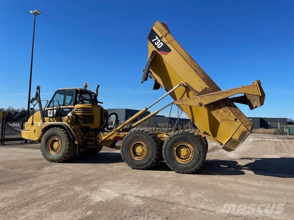 CAT 730 Tombereau articulé