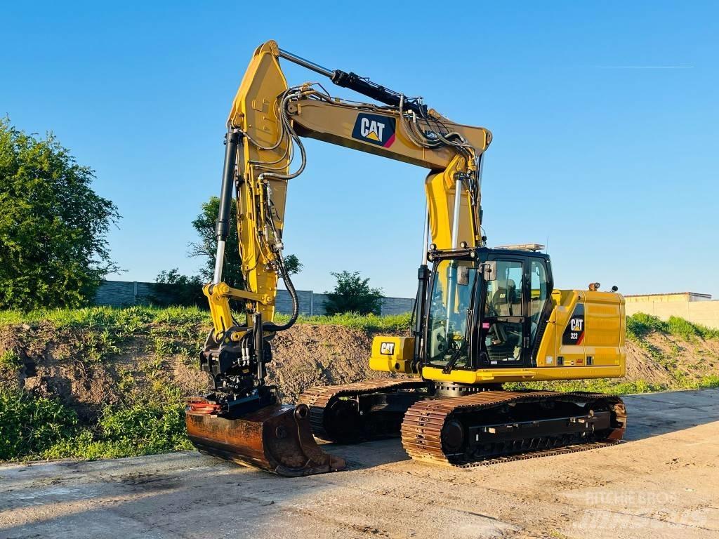 CAT 323 Pelle sur chenilles