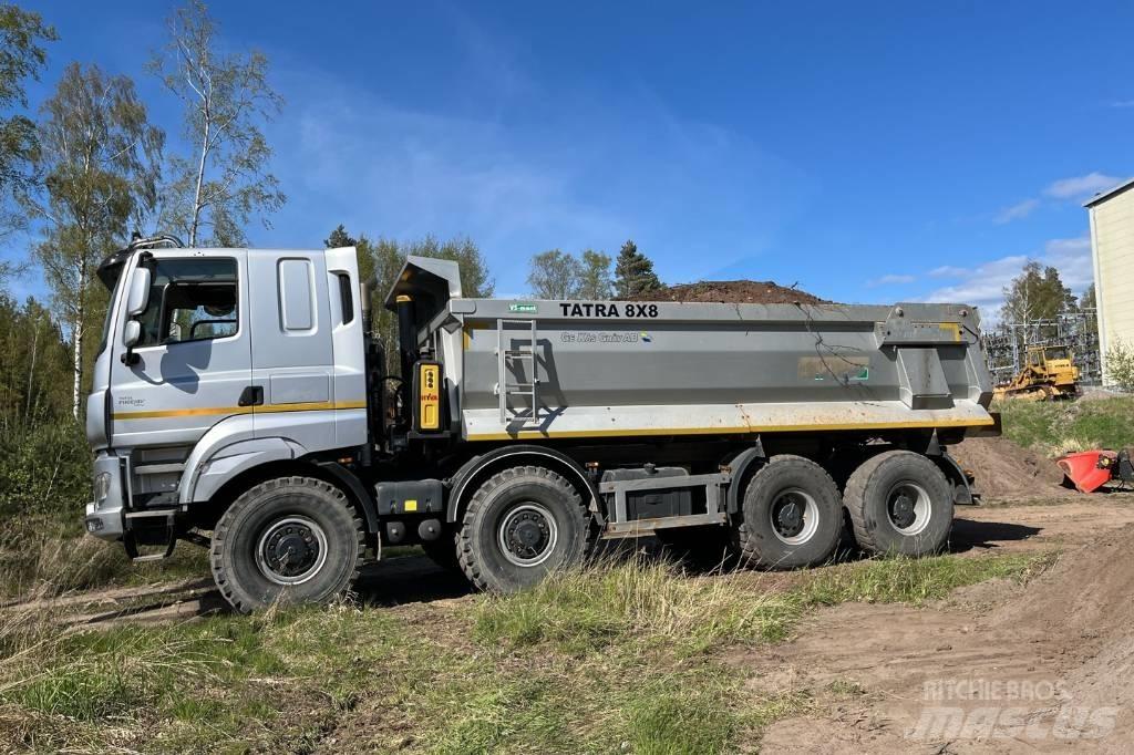 Tatra Tatra T 158/1 Camion benne
