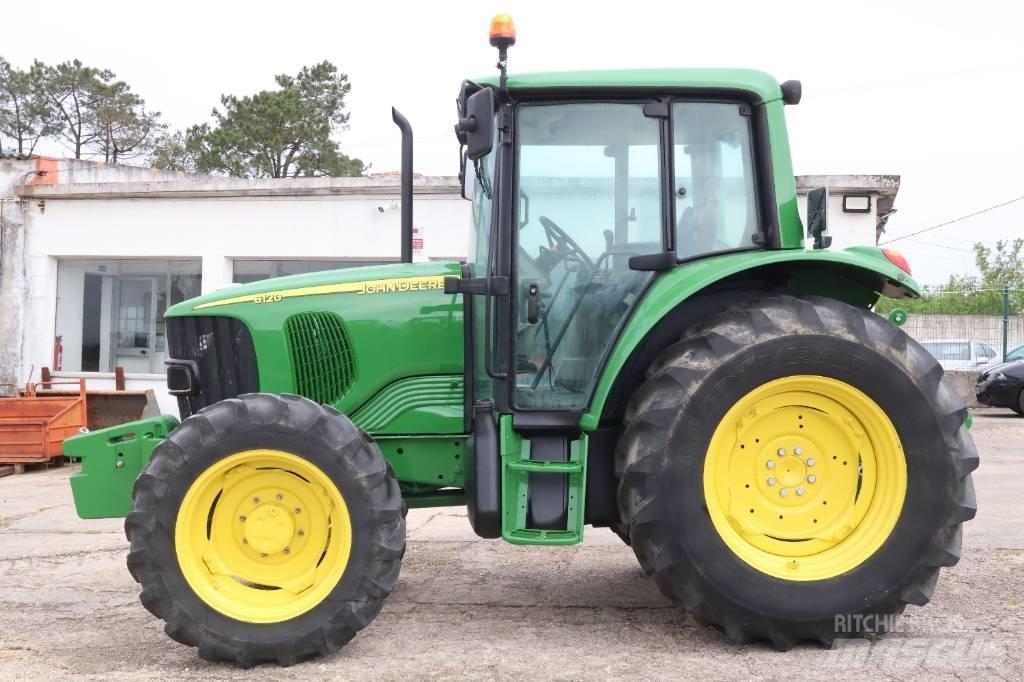 John Deere 6120 Tracteur