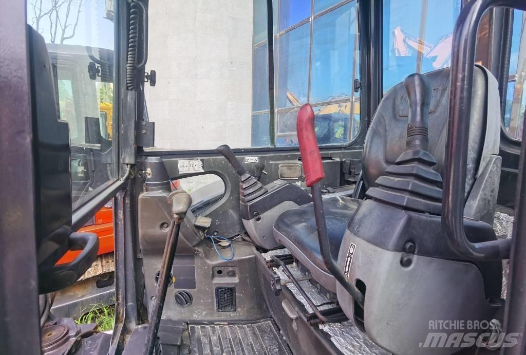 Hitachi ZX 50 U Mini pelle < 7t