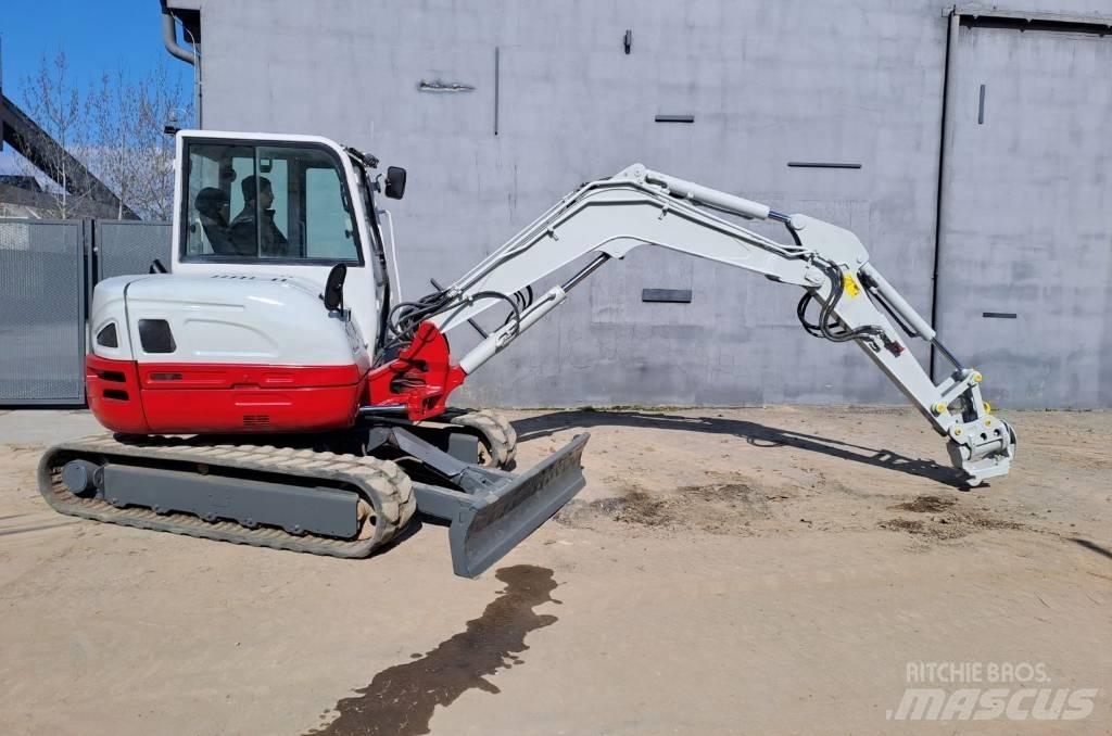 Takeuchi TB260 Mini pelle < 7t