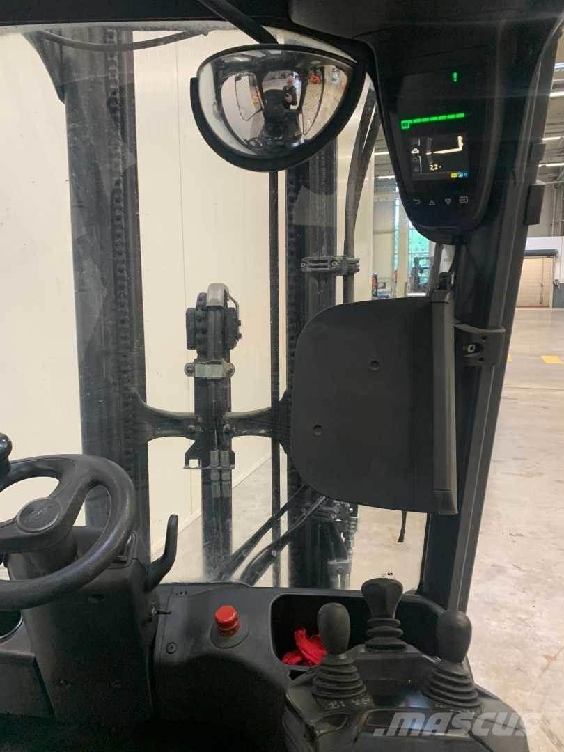 Linde E18L Chariots élévateurs électriques