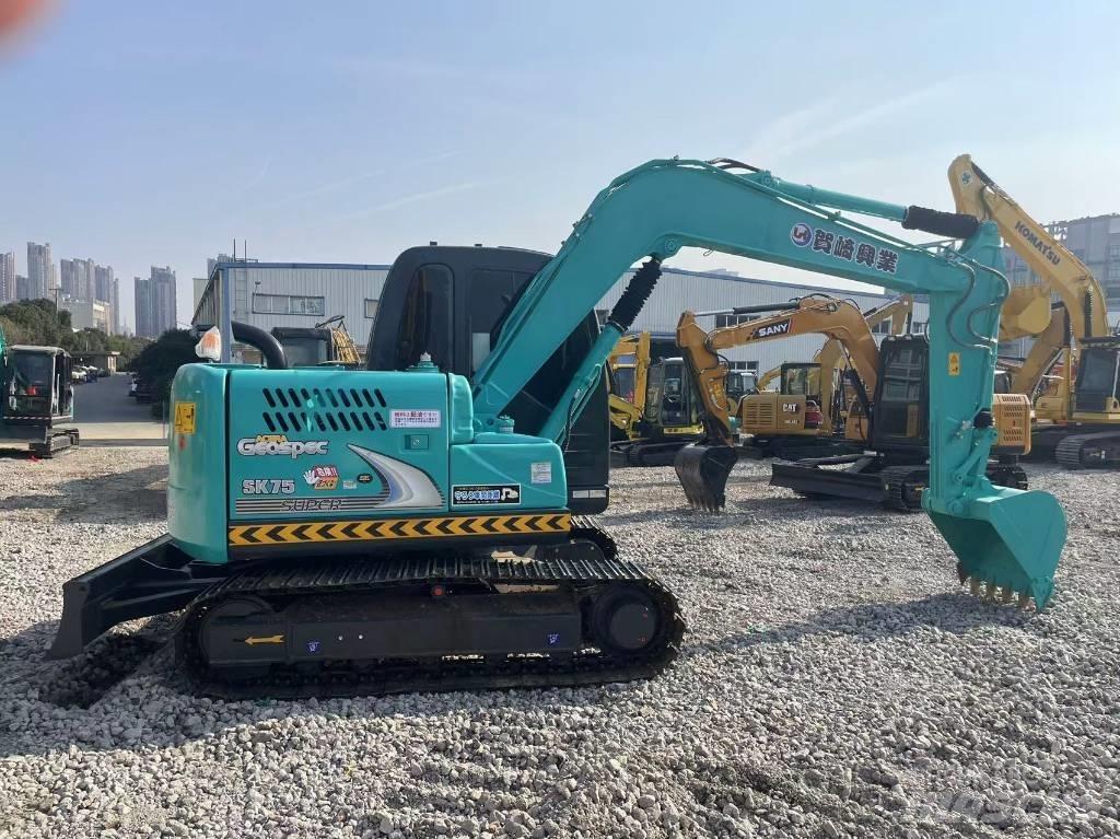 Kobelco SK 75 Pelle sur chenilles