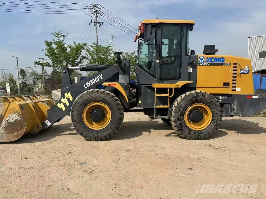 XCMG LW 300 FV Chargeuse sur pneus