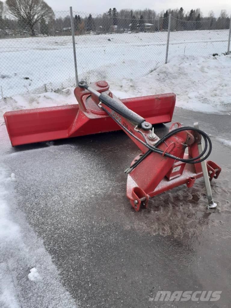 Vama 250 JH/1 Niveleuse, lame