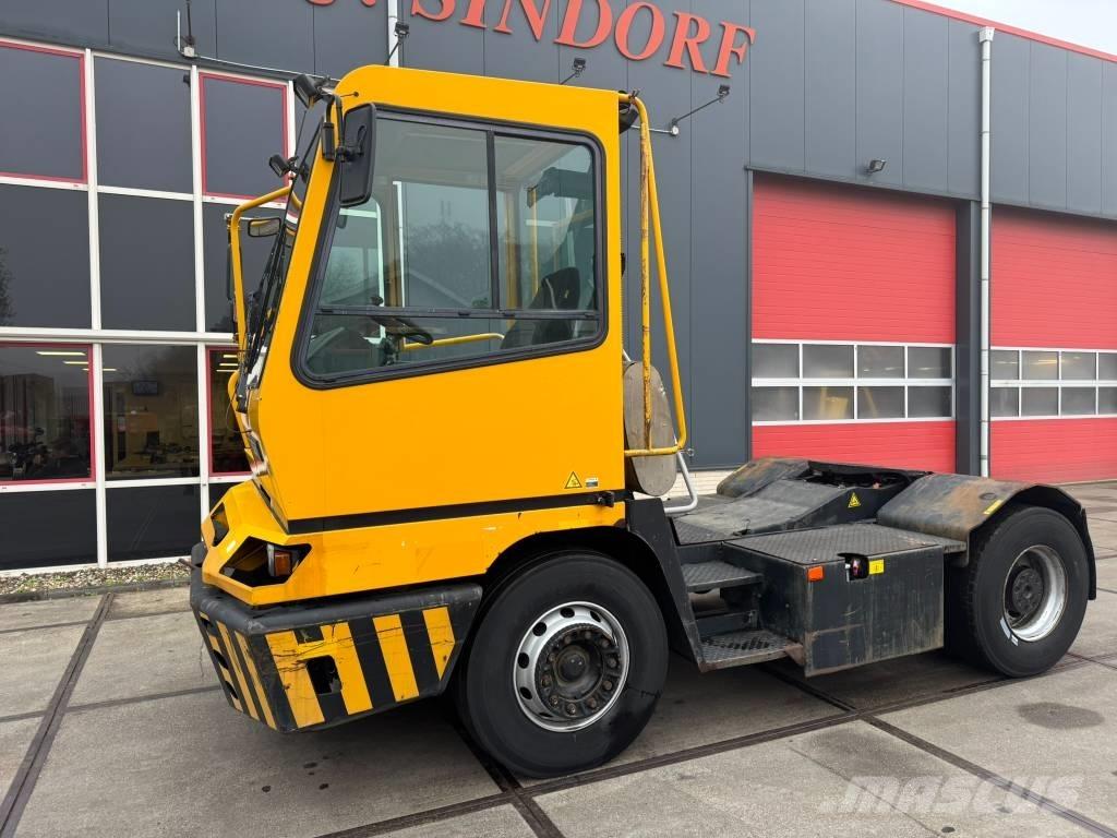 Terberg YT 222 Tracteur de manœuvre