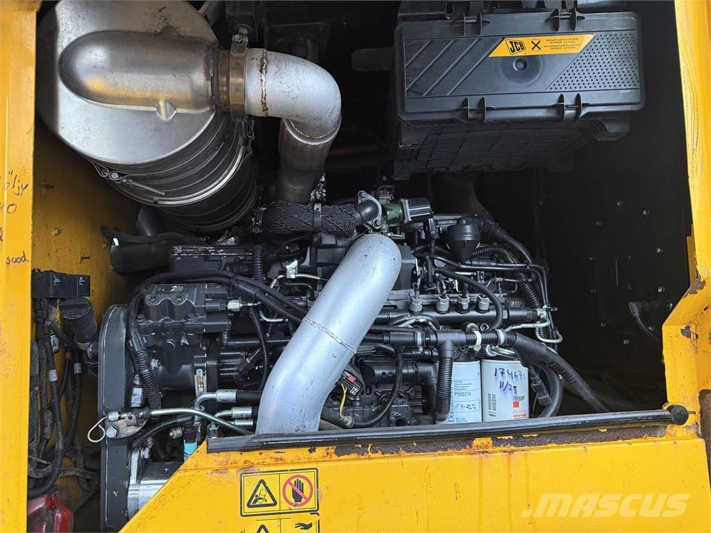 JCB 457 HT Chargeuse sur pneus