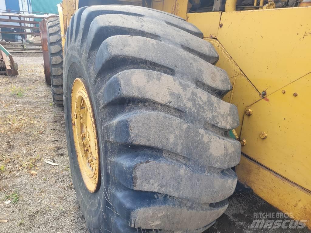 CAT 980 B Chargeuse sur pneus