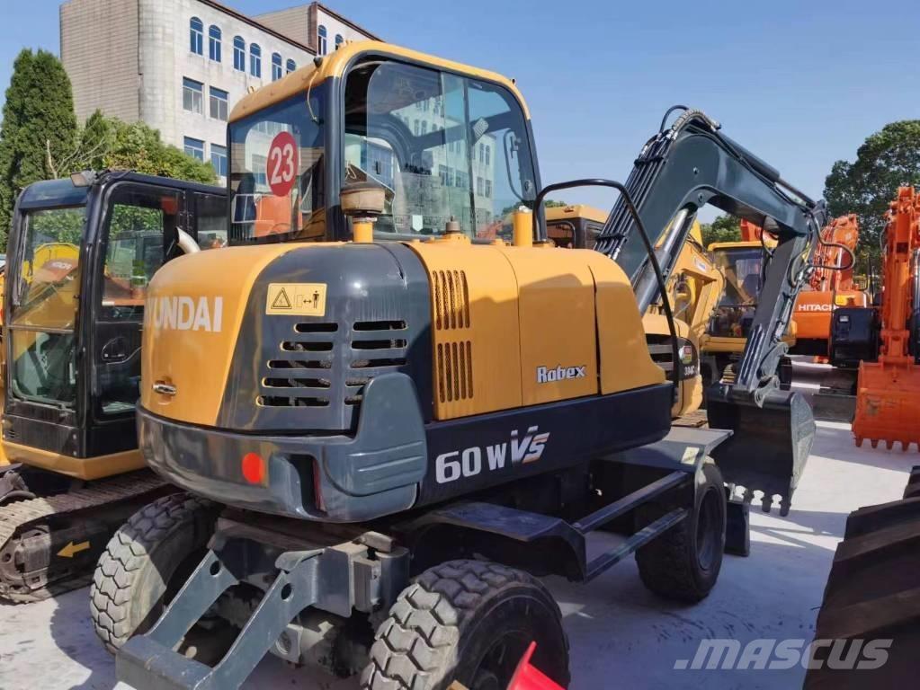 Hyundai Robex 60 W Pelle sur pneus
