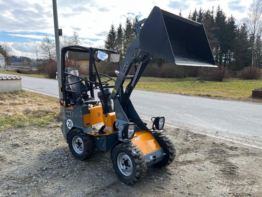 GiANT G 1200 Mini chargeuse