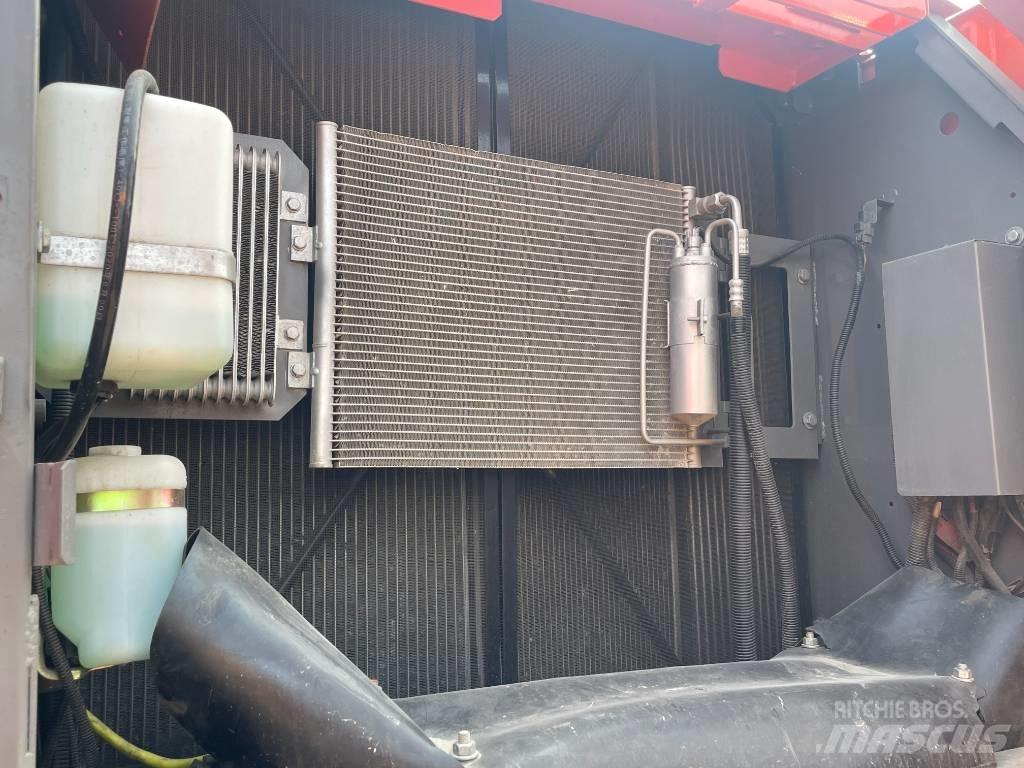 Hitachi 210LC Pelle sur chenilles