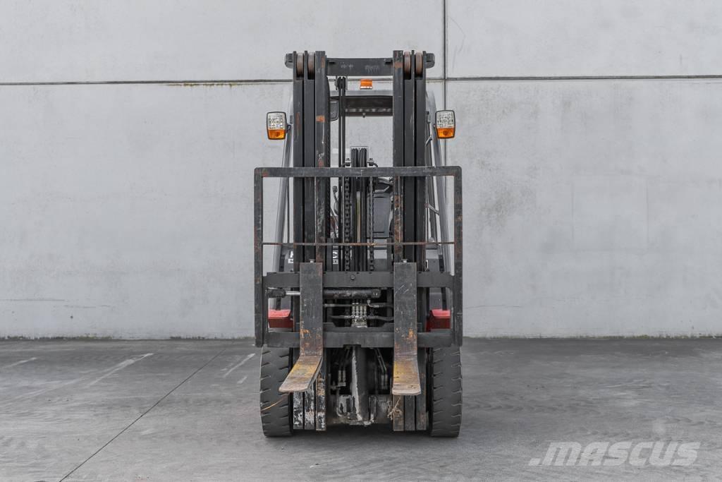 Manitou MI 25 D Chariots diesel