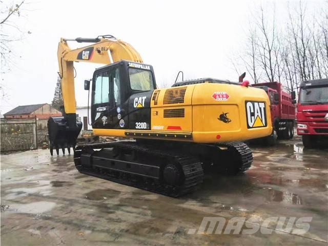CAT 320D Pelle sur chenilles